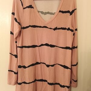 Striped V-Neck Long Sleeve Top